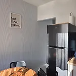 Morski Spokoj Mieszkanie 2 Pokoje, Kuchnia, Balkon 48m2 شقة